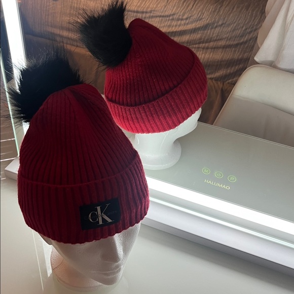 Calvin Klein Red Knit Hat with Black Pom - Picture 1 of 5